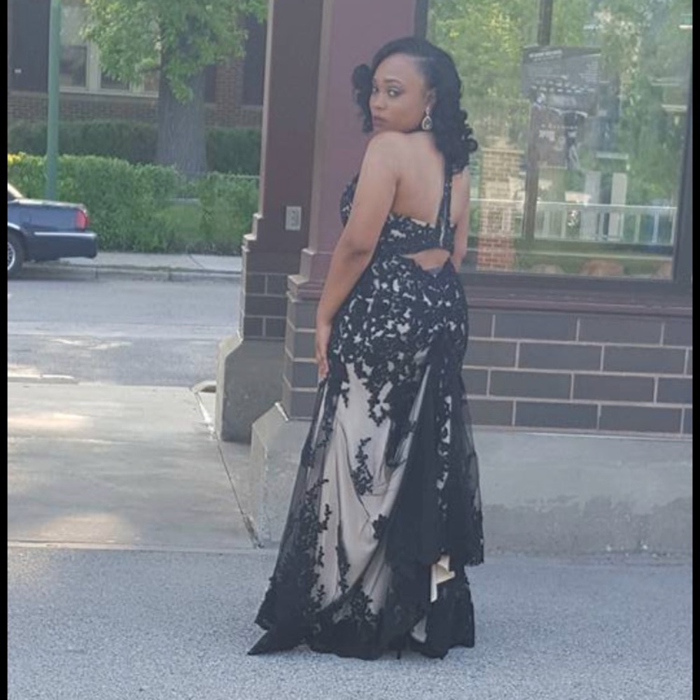 Prom Dress - Picture 4 of 4